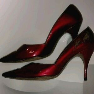 1960s Chandler’s French Room Originals Patent Leather Ruby Red Heels, 5